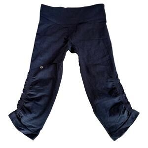 Lululemon Capri with side rouching